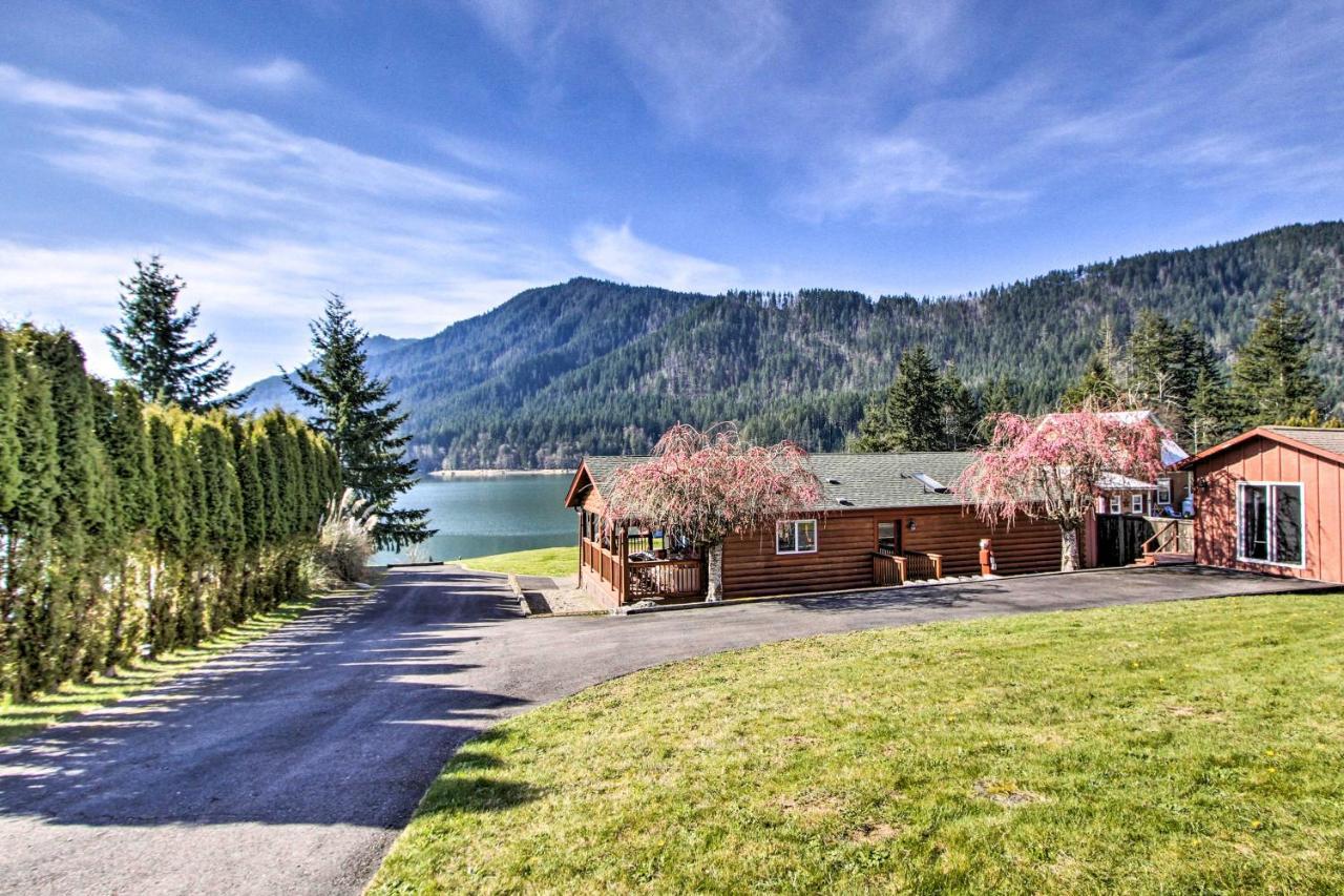 Lakefront Cabin With Stunning Mountain Views And Dock! Mineral Exterior photo